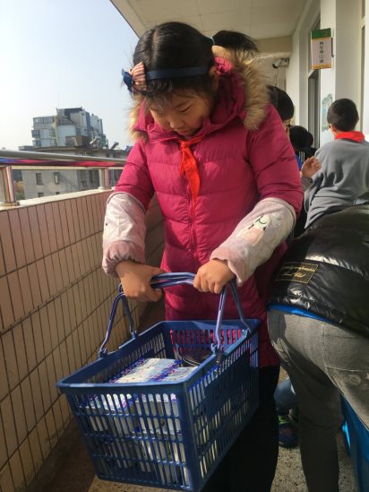 C:\Documents and Settings\Administrator\桌面\共小四（1）班\家长会\IMG_7666.JPG