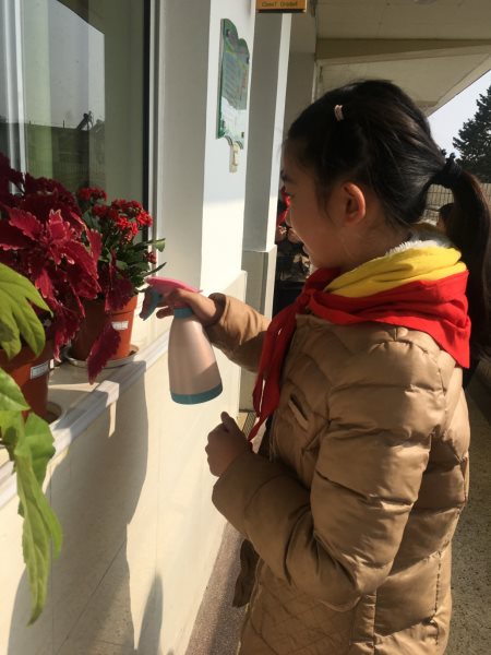 C:\Documents and Settings\Administrator\桌面\共小四（1）班\家长会\IMG_7659.JPG