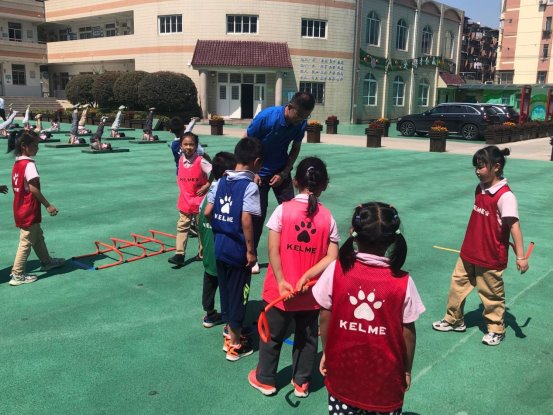 CDBF99D912F0971FE4A18D0833AD4E68