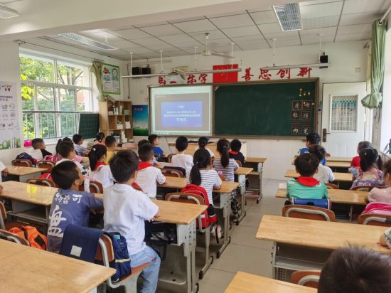 07EBF2EA8430C830976F804C47132E82