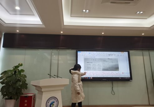 38D782B44E421171492D6C0BE24341C2