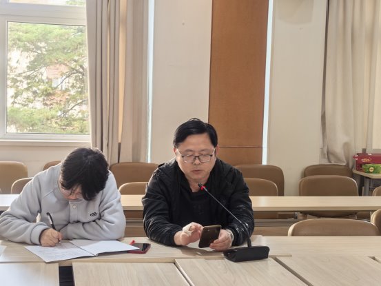 9099C053688C95E3180EA9B9A1D6E937